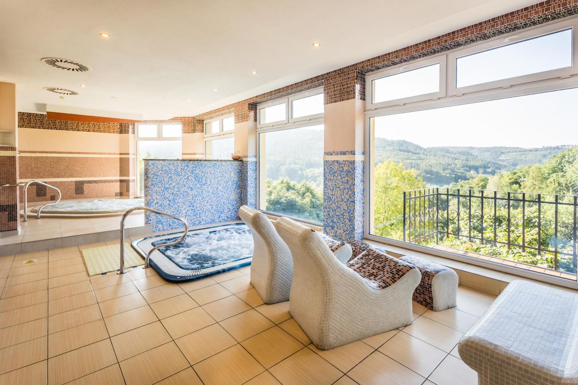 Lazensky A Wellness Hotel Nivamare Luhačovice Exterior foto