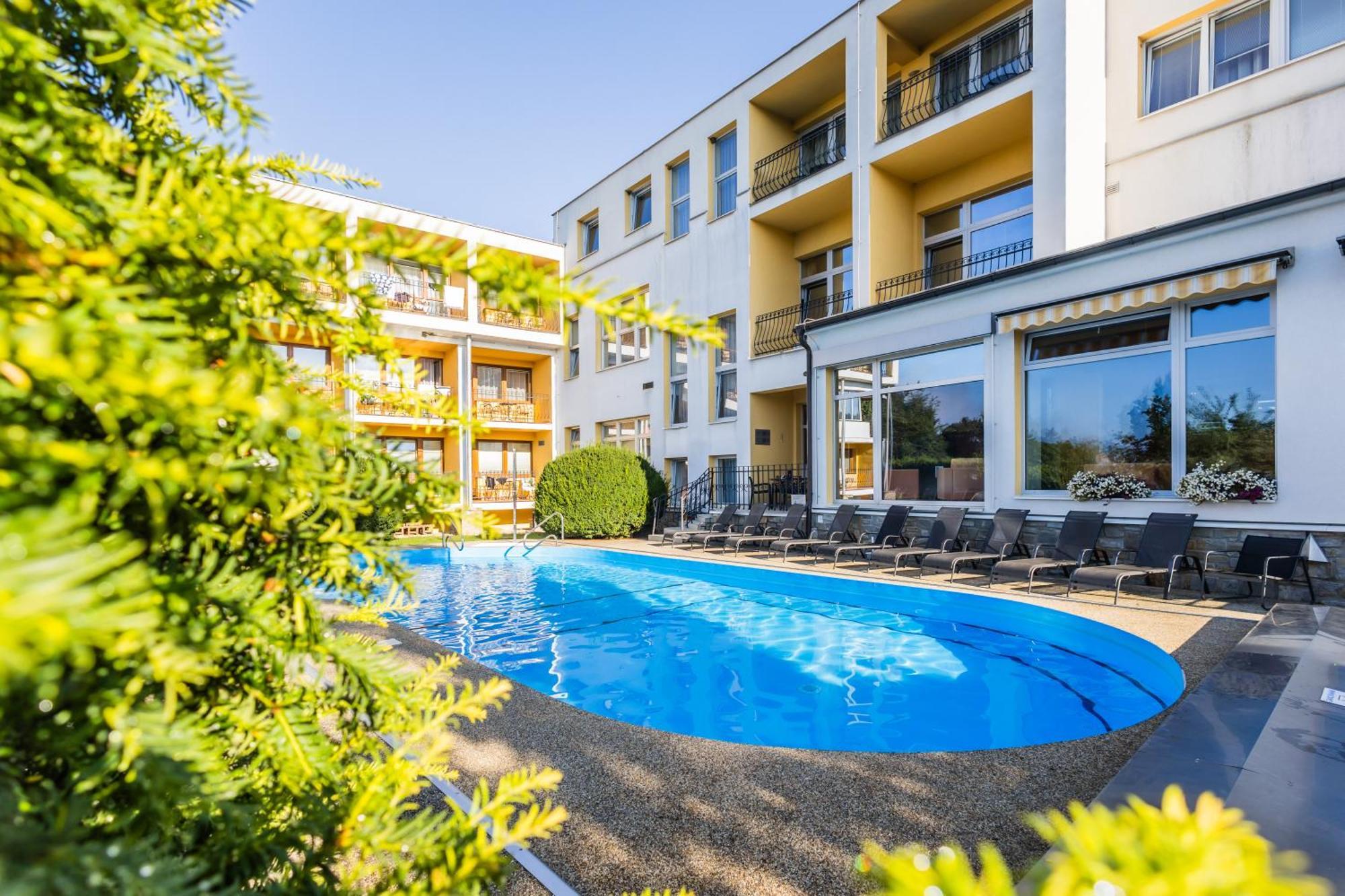 Lazensky A Wellness Hotel Nivamare Luhačovice Exterior foto